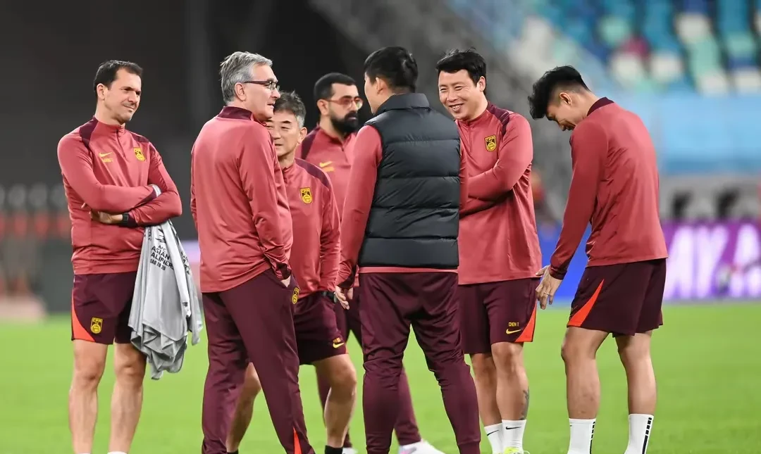 爱游戏tv-中国完胜英格兰，伊布带队取胜