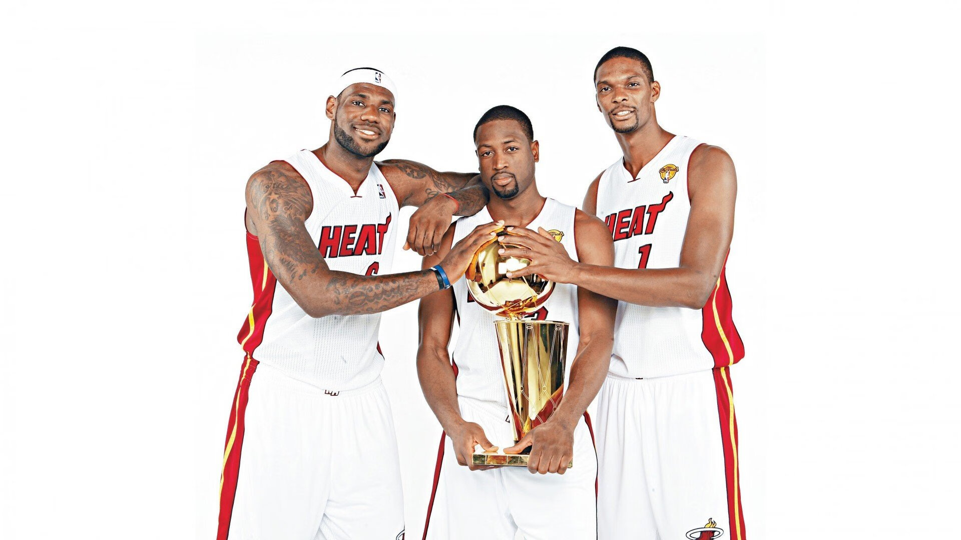 当掘金横扫辽宁，塔图姆在意甲接管，体育全球化下的文化奇观