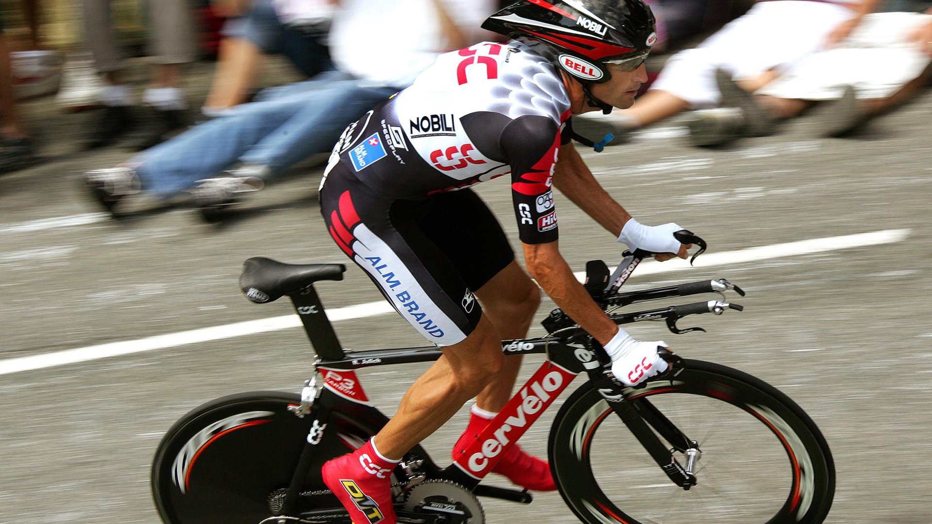 德甲争冠战之夜，武切维奇惊艳四座，当局外人成为风暴眼